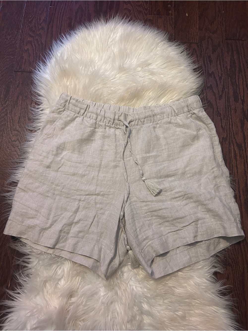 Tabots Light Beige Linen Drawstring Shorts